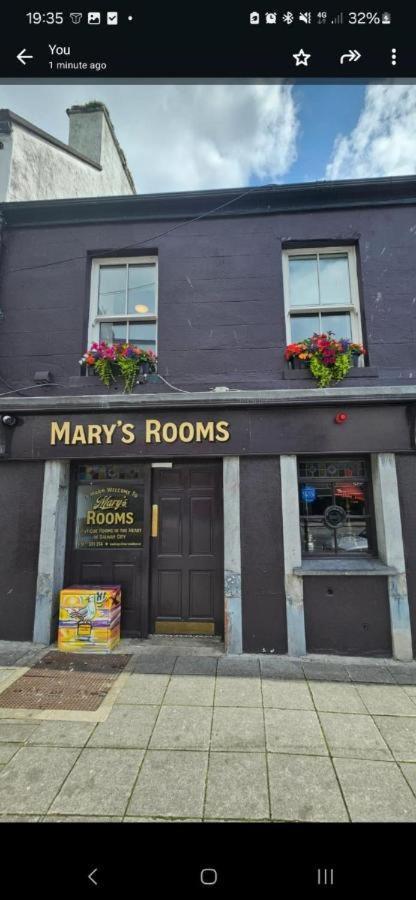 Mary Mullen'S Rooms Eyre Square. Galway Exterior foto